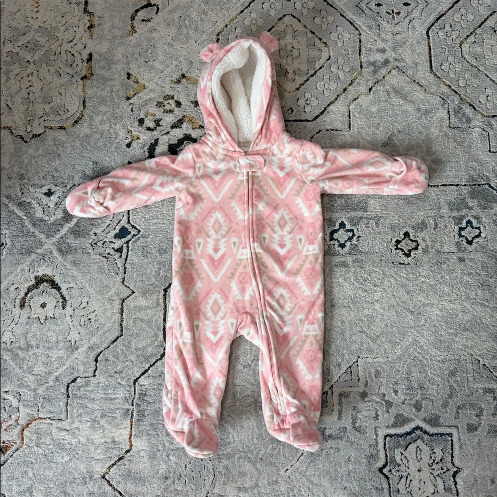Carter’s pink fleece lined bunting, 3-6 month